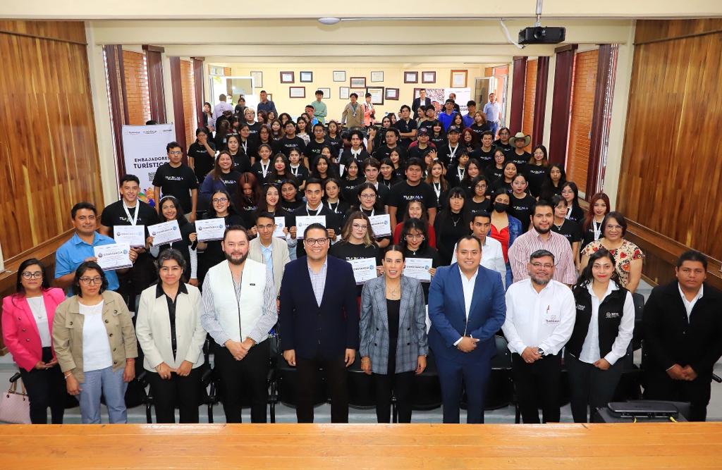 Estudiantes de la UATx formarán parte del mundial de voleibol de playa